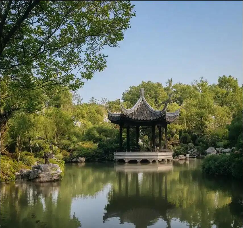 饶河县伤口航空航天有限公司